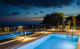 Summertime Villas